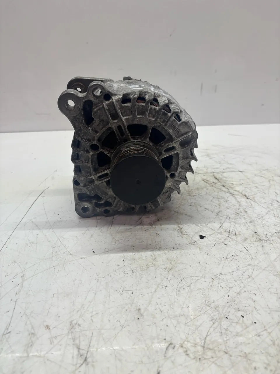 Alternador Audi Seat Skoda Volkswagen A3 Leon Golf 1.6 TDI CLHA CLH 03L903023L