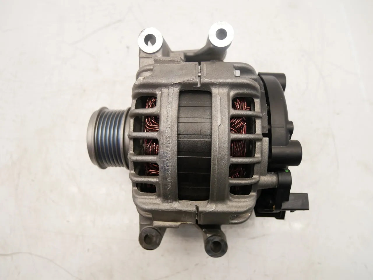 Alternador Volkswagen Golf MK8 Arteon 2.0 TSI R 4motion DNFG DNF 06K903026L