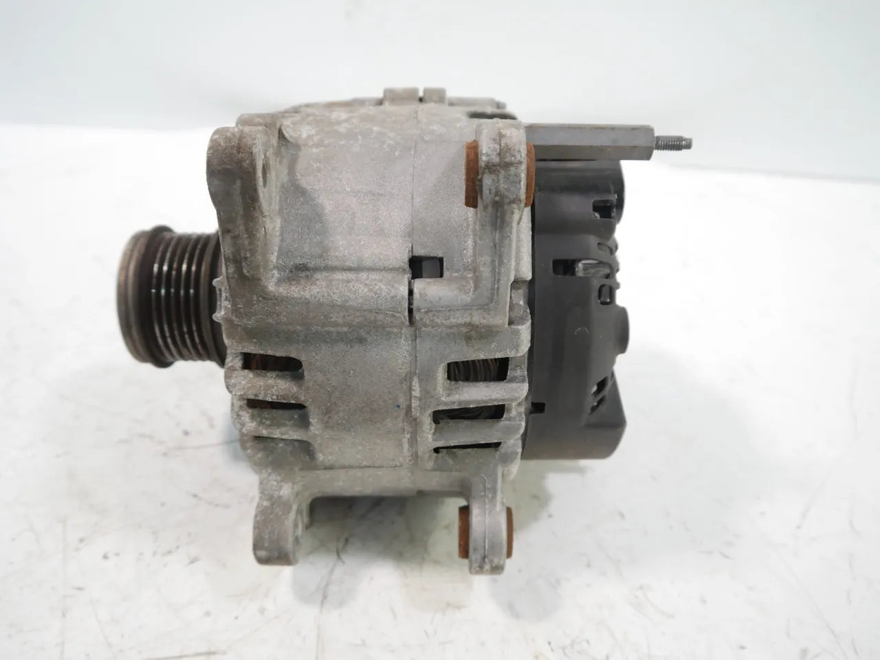 Alternador Seat Volkswagen Ateca Leon Karoq T-Roc 2.0 TDI DFFA DFF 04L903021D