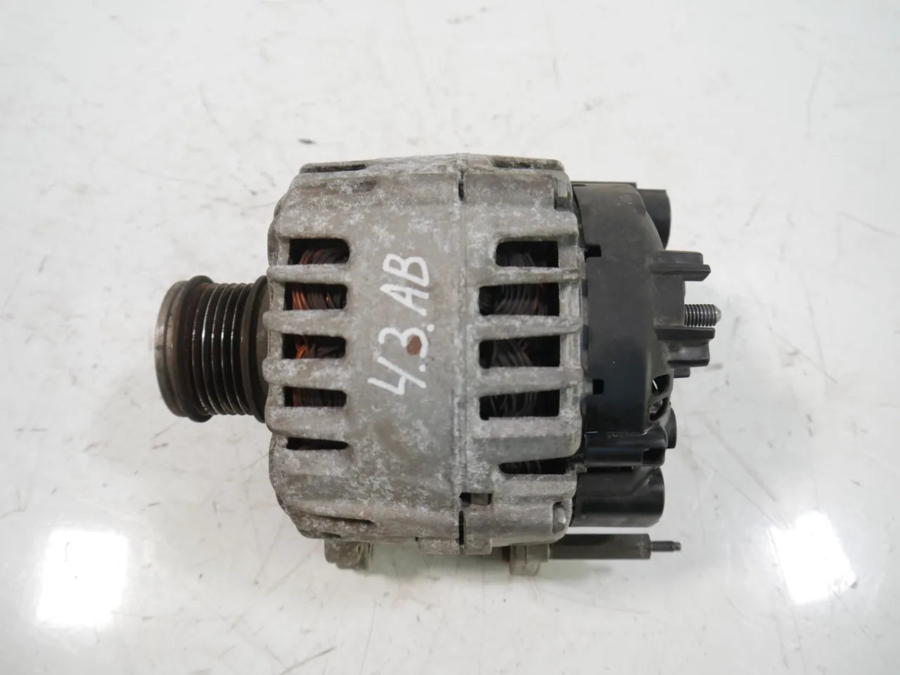 Alternador Seat Volkswagen Ateca Leon Karoq T-Roc 2.0 TDI DFFA DFF 04L903021D
