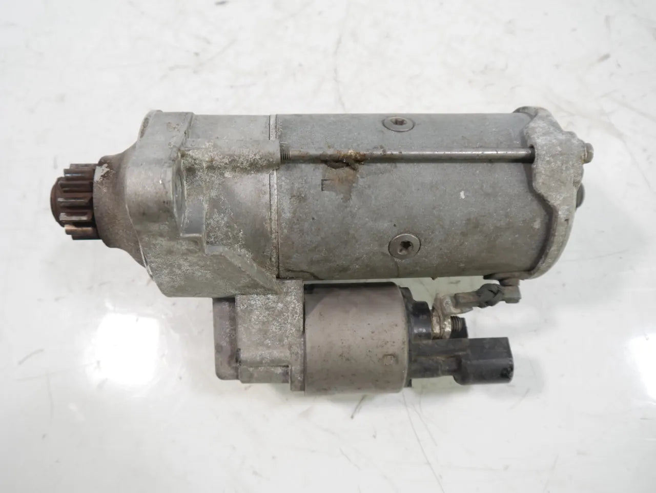 Motor de arranque Seat Skoda Volkswagen Ateca Leon Octavia T-Roc 2.0 TDI DFFA DFF 02E911022C