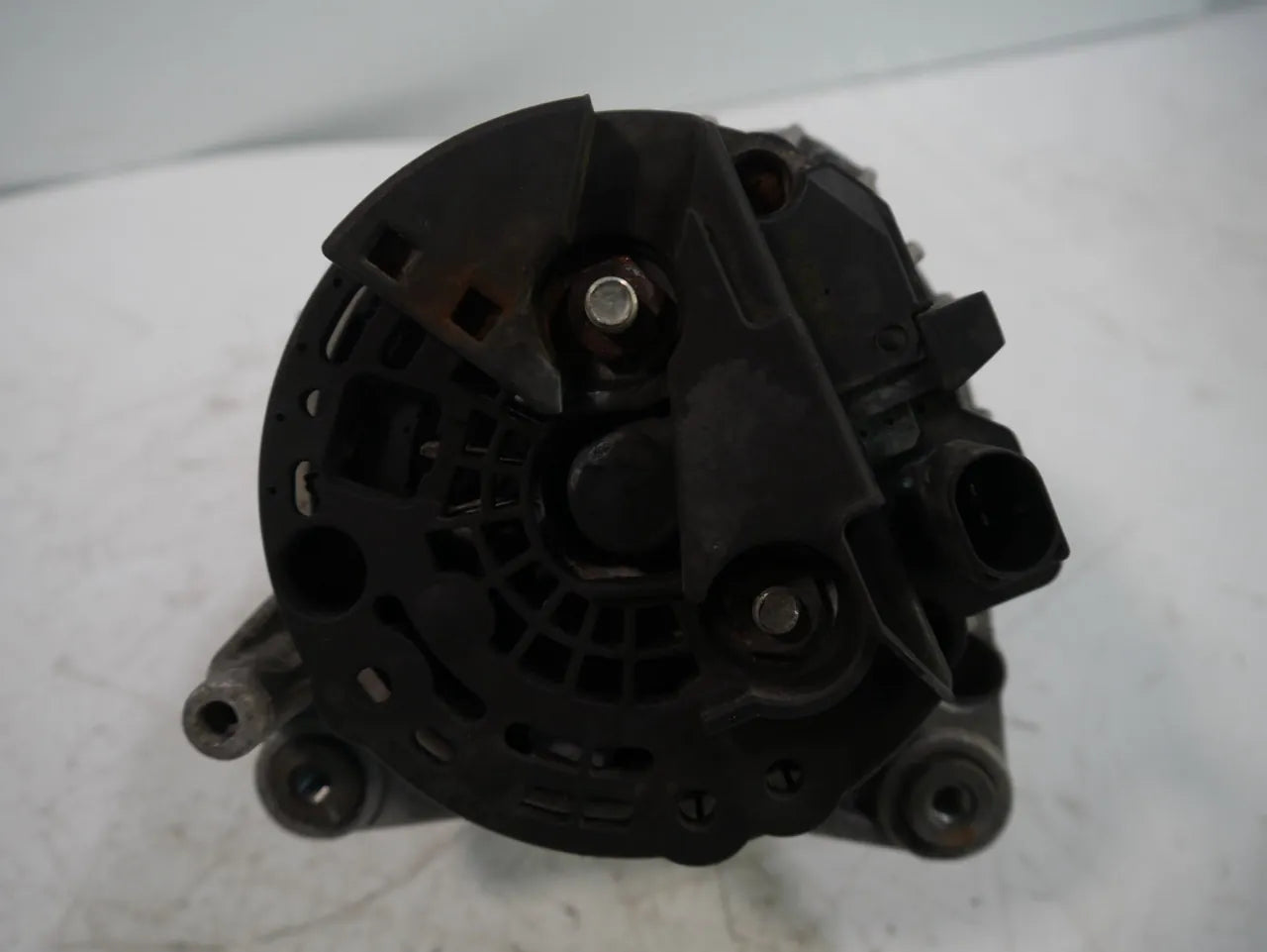 Alternador Audi Seat Volkswagen A3 Leon Golf VII 2.0 TDI CRLB CRL 03L903023K
