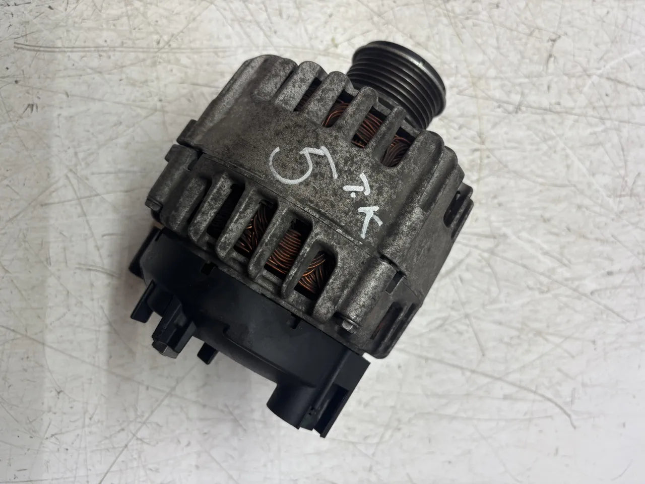 Alternador Seat Skoda Volkswagen Fabia II Polo V 1.2 TDI CFWA CFW 03P903023D