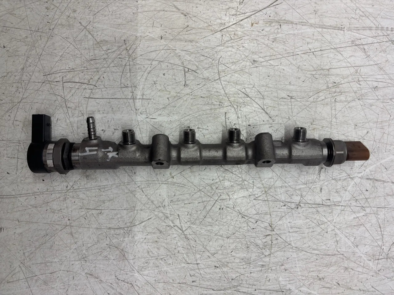 Tubo de ferrocarril Seat Skoda Volkswagen Ibiza IV Fabia II Polo V 1.2 TDI CFWA CFW 03P130089