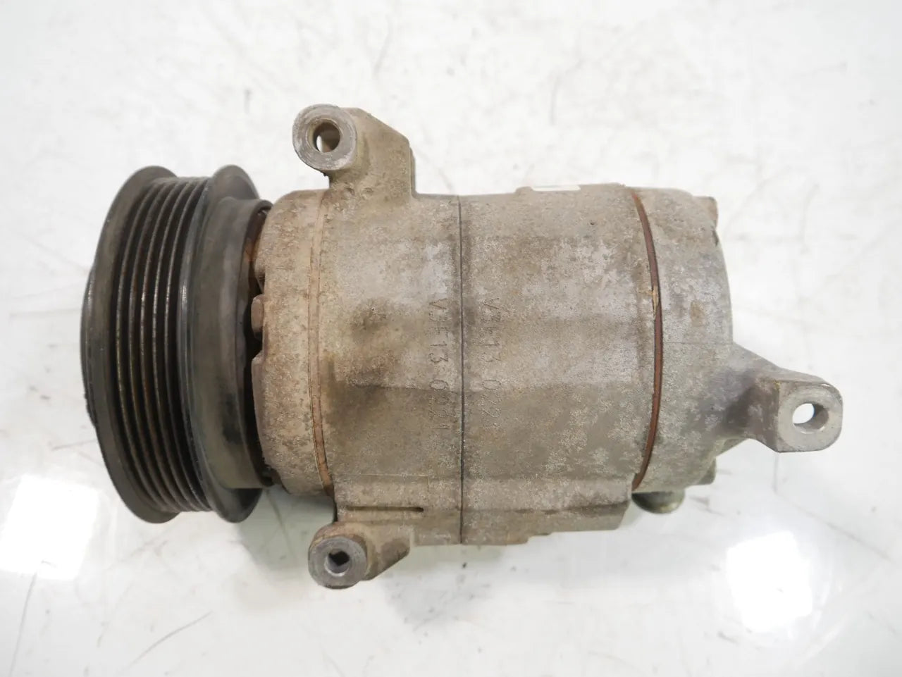 Compresor de aire acondicionado Chevrolet Captiva 2.2 D LNQ Z22D1 A22DM 95487907