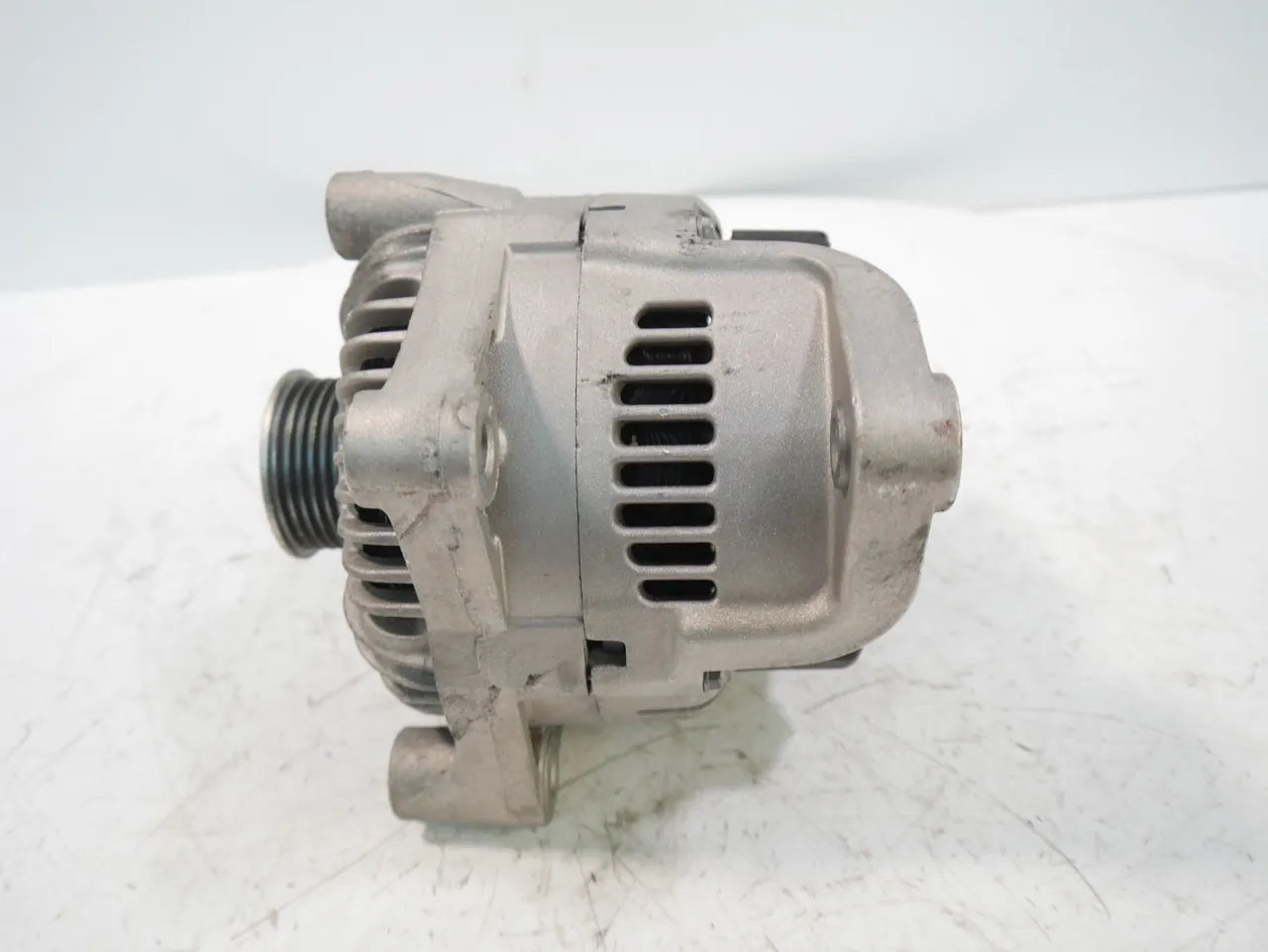Alternador BMW X5 E70 3.0 sd M57D30 306D5 M57 7801173