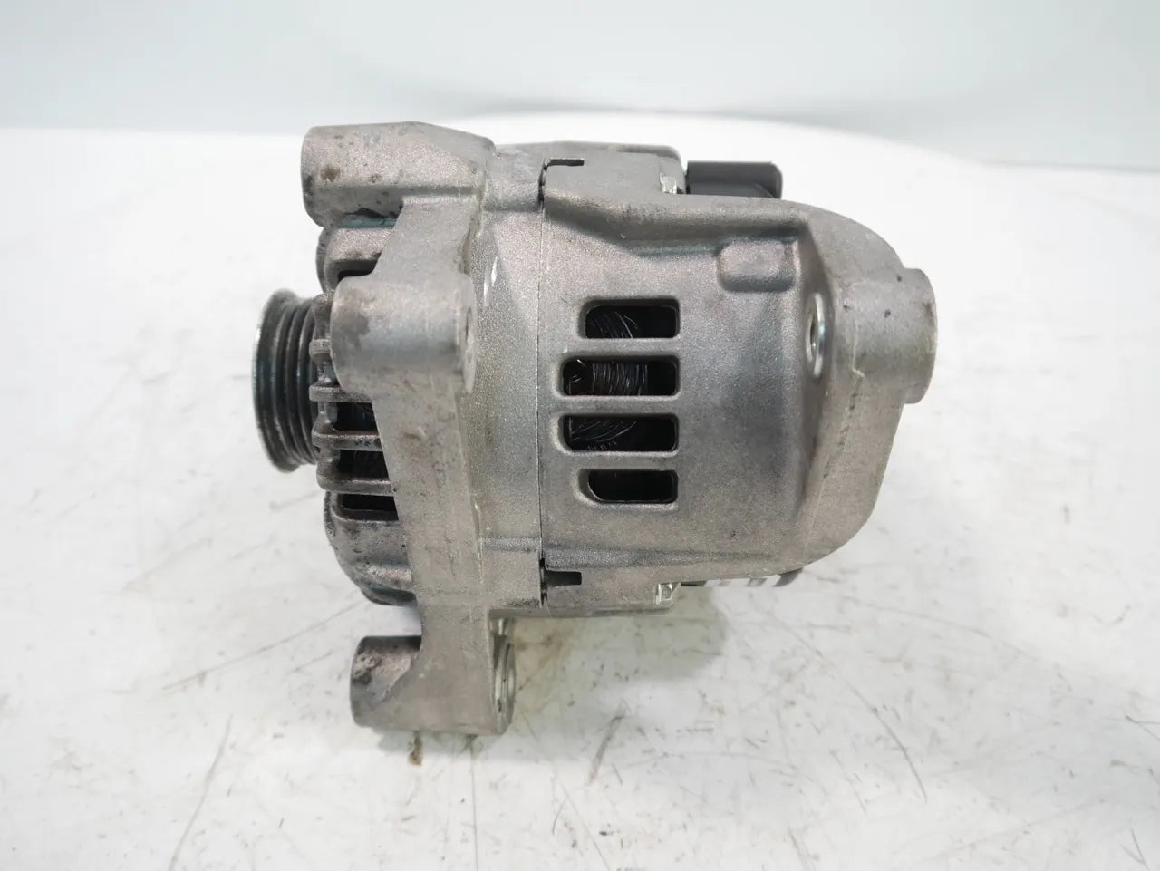 Alternador Toyota RAV 4 2.0 D 2WW N47C20A N47 27060YV040