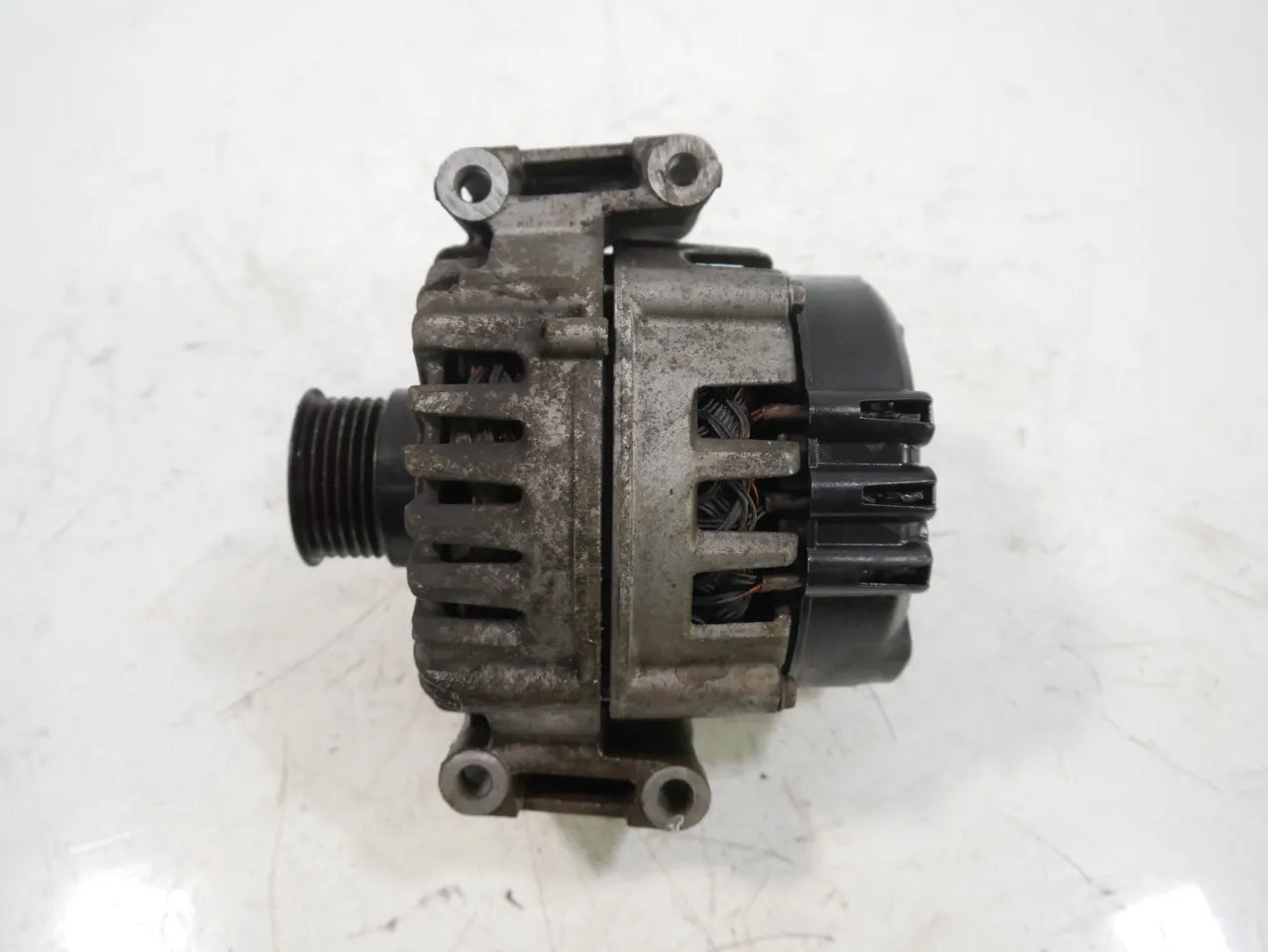 Alternador Mercedes-Benz Sprinter 2.2 CDI OM651.958 651.958 OM651 A0009068504