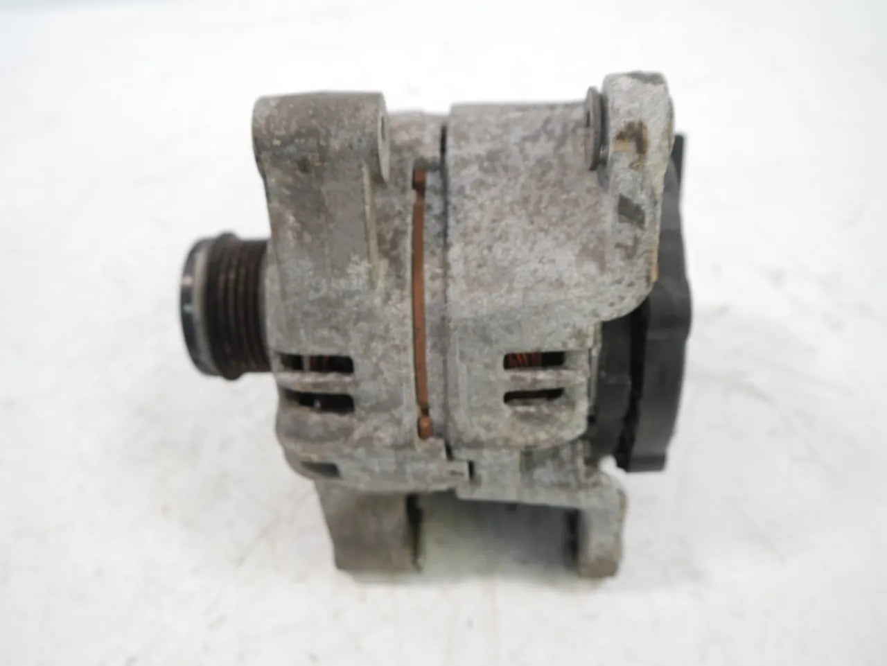Alternador Opel Astra J Corsa D 1.4 A14XER A14 LDD 0124425085