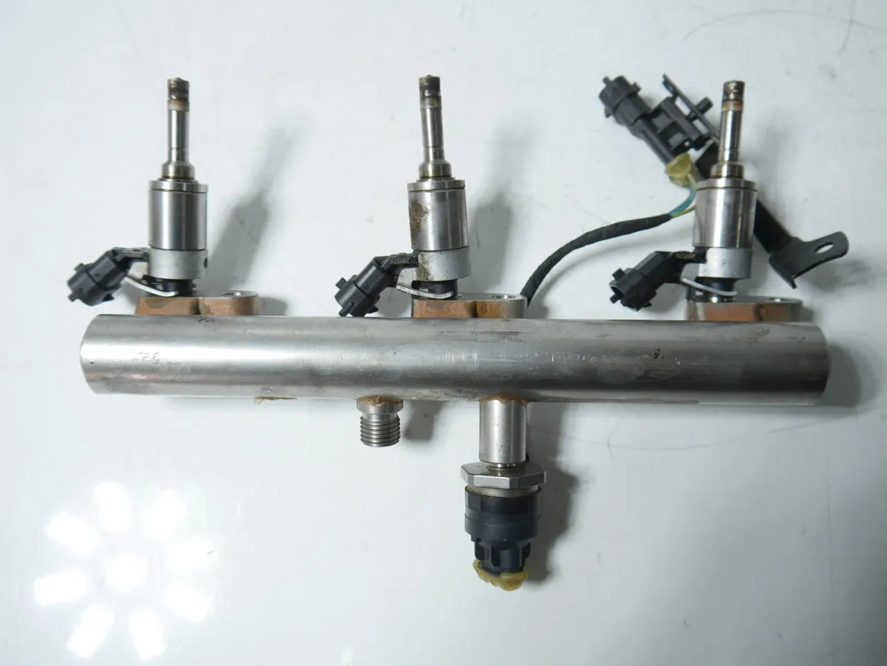 Riel inyector Alfa Romeo Giulia 952 2.9 670050436 00670050573 0307150672