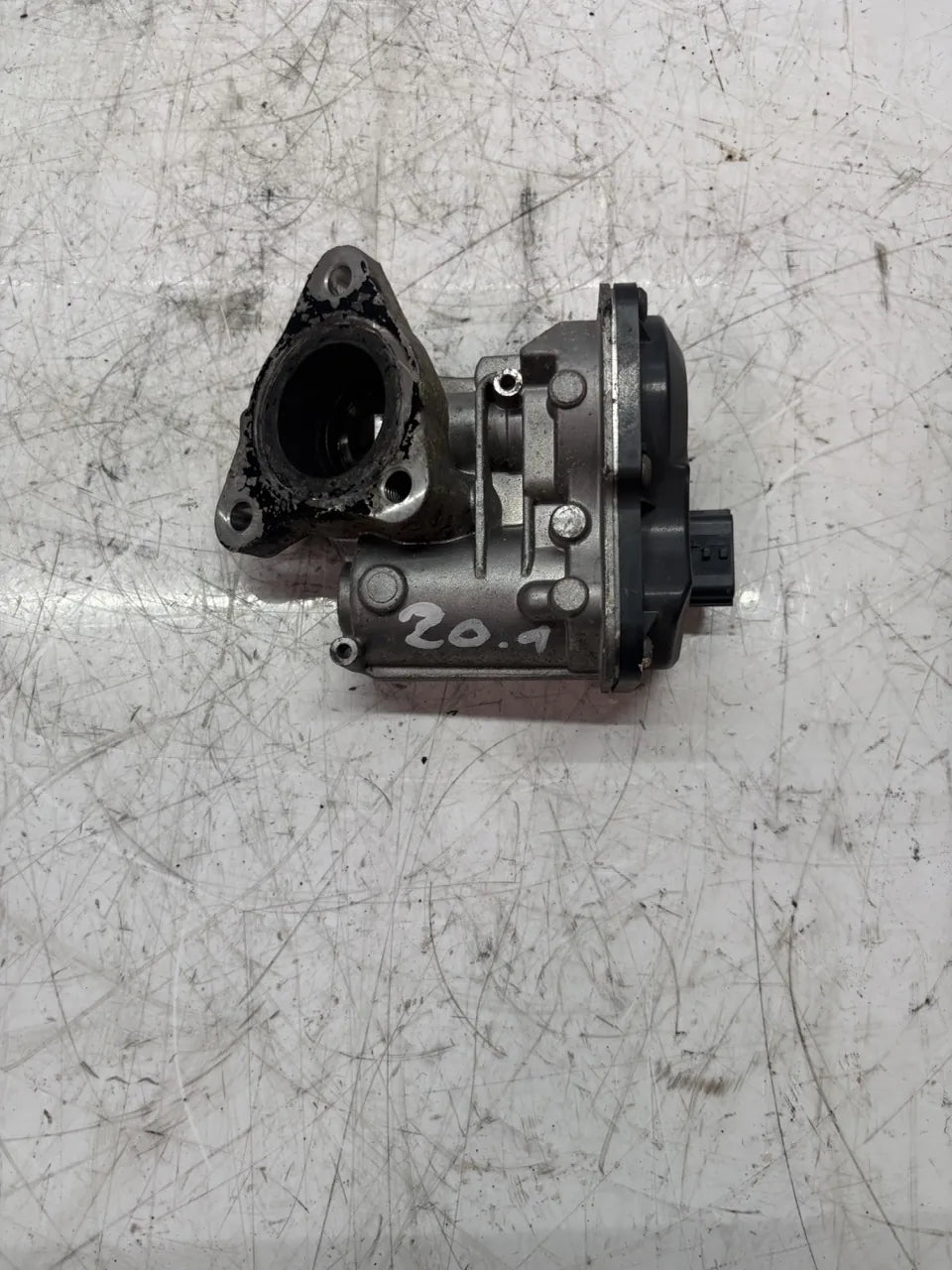 Válvula EGR Nissan Qashqai J11 1.5 dCi K9K636 K9K 147104647R