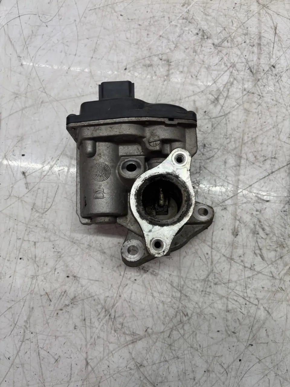 Válvula EGR Nissan Qashqai J11 1.5 dCi K9K636 K9K 147104647R