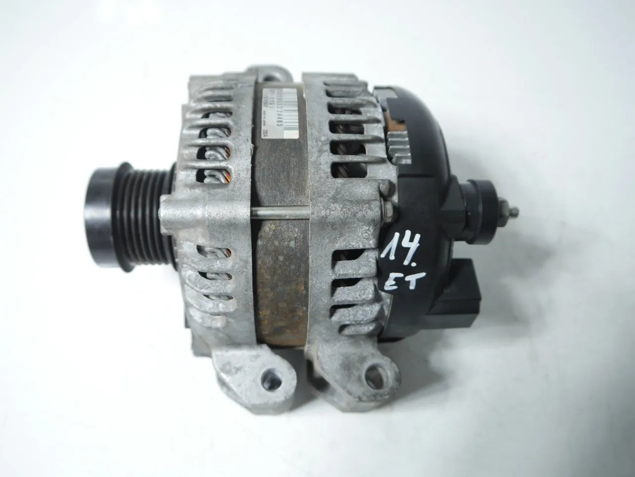 Alternador Alfa Romeo Giulia 952 2.9 gasolina 670050436 670050552