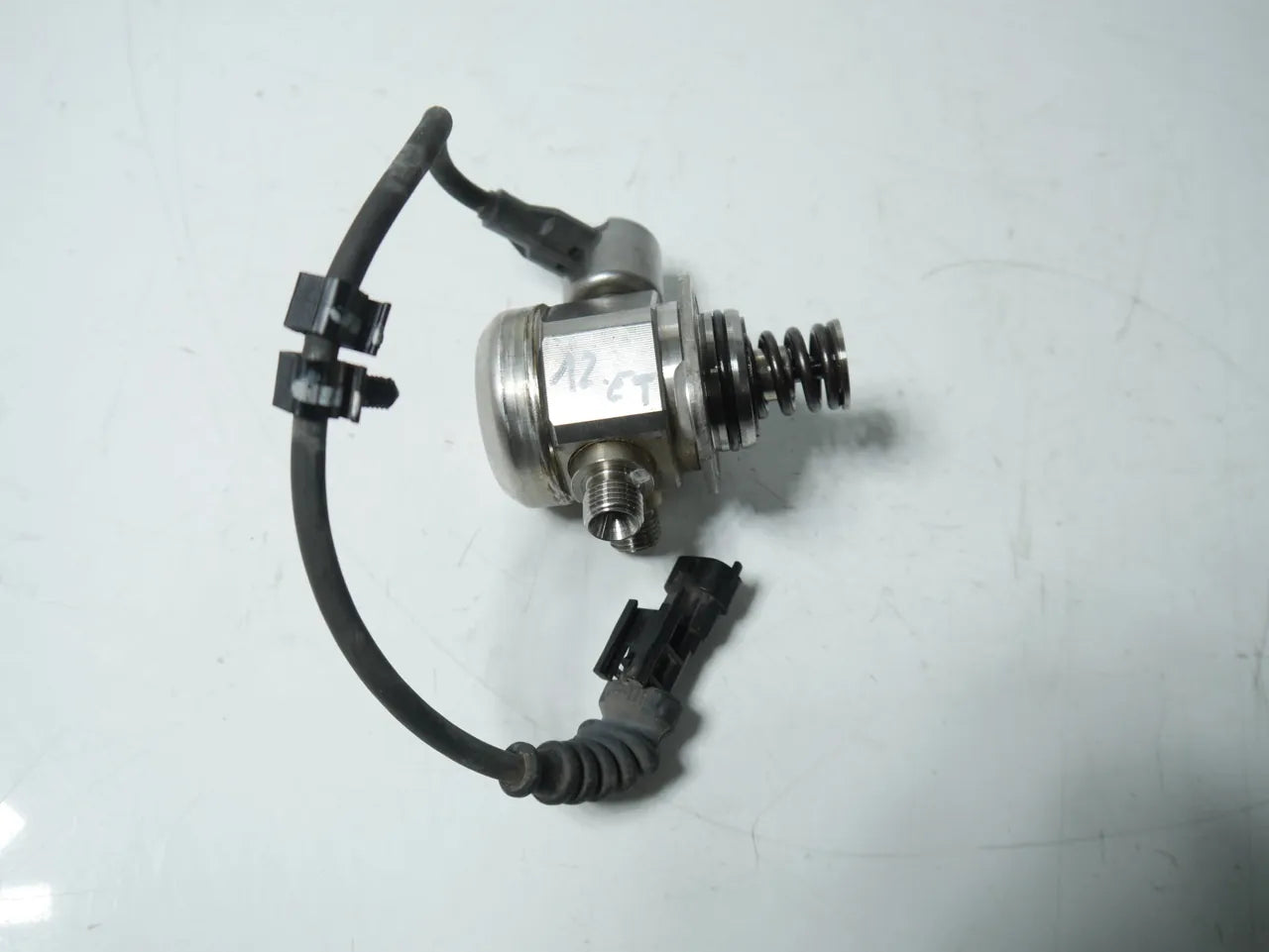 Bomba de combustible Alfa Romeo Giulia 2.9 Quadrifoglio 670050436 670051499