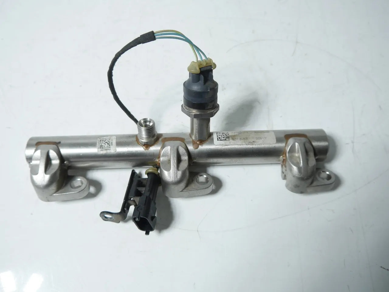 Rail de inyectores Alfa Romeo Giulia 2.9 670050436 00670050573