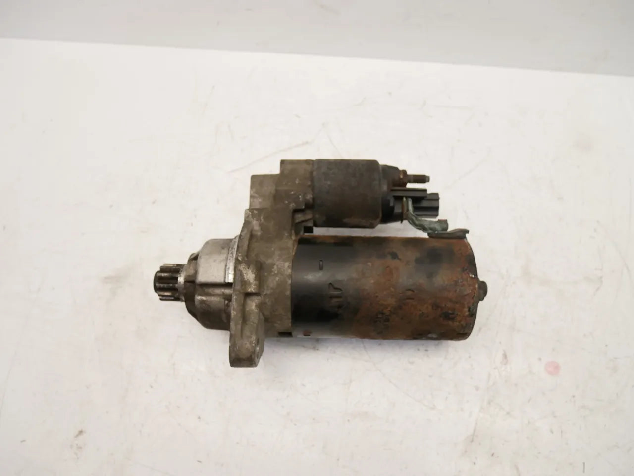 Motor de arranque Audi Volkswagen A3 Eos Passat Tiguan 2,0 TDI CBAB CBA 02M911024A