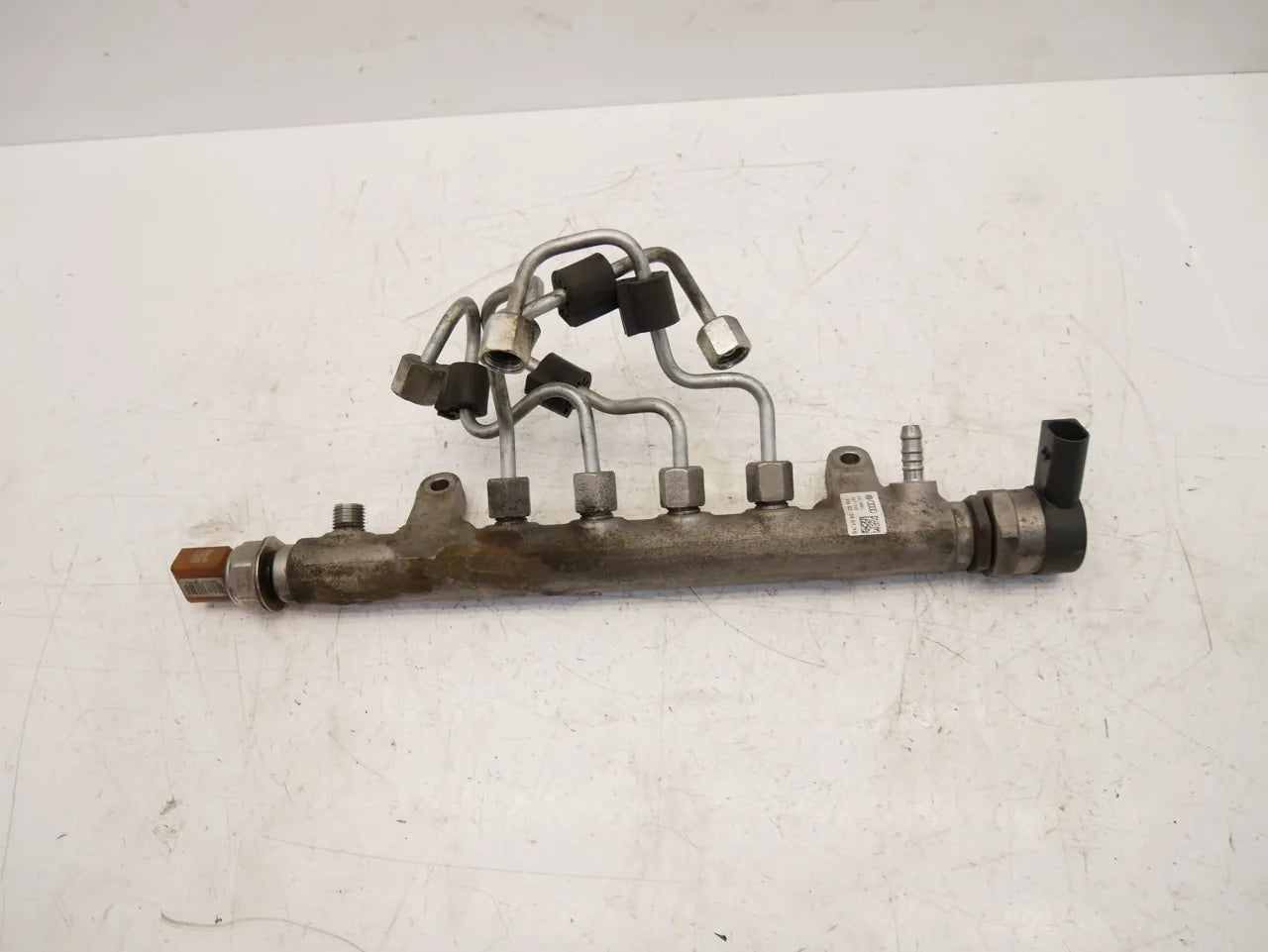 Tubo de ferrocarril Audi Volkswagen A3 Eos Passat Tiguan 2.0 TDI CBAB CBA 03L089G