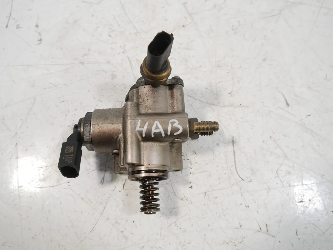 Bomba de combustible Audi A4 B7 2.0 TFSI quattro BWE 06E906031K