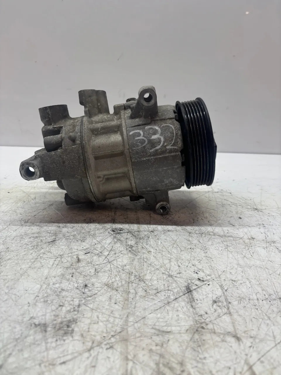 Compresor de aire acondicionado Audi Volkswagen A3 Golf VII 2.0 TDI DGCA DGC 5Q0816803B