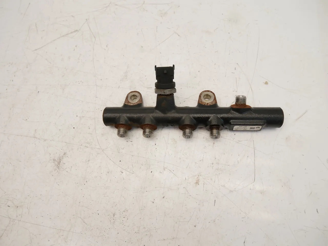 Tubo de raíl Renault Kangoo Clio Captur 1.5 Dci K9K628 K9K 175215346R