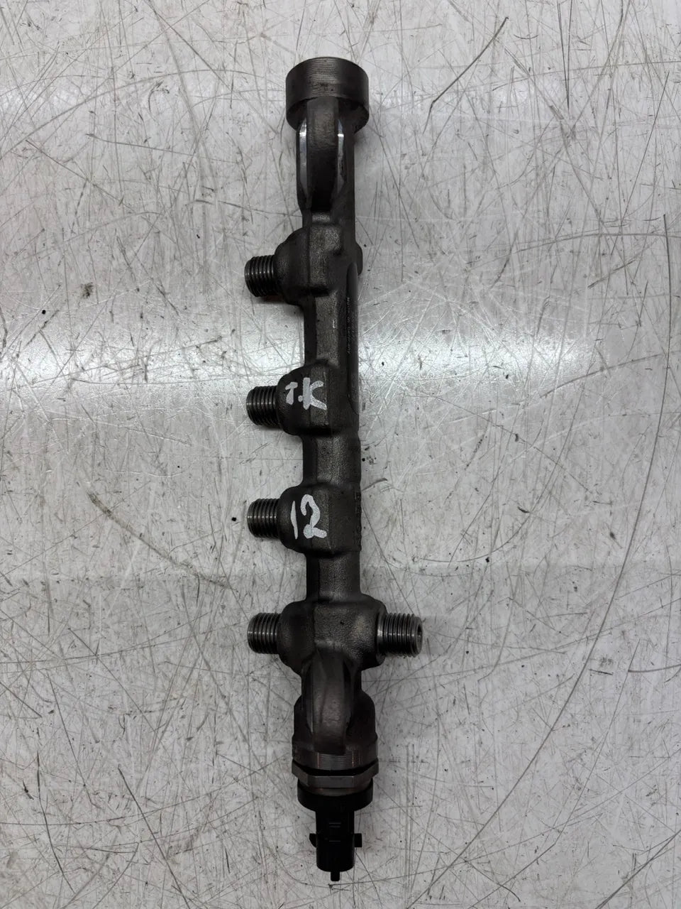 Tubo de raíl Opel Insignia A 2.0 CDTI A20DTE LHV A20 55576177