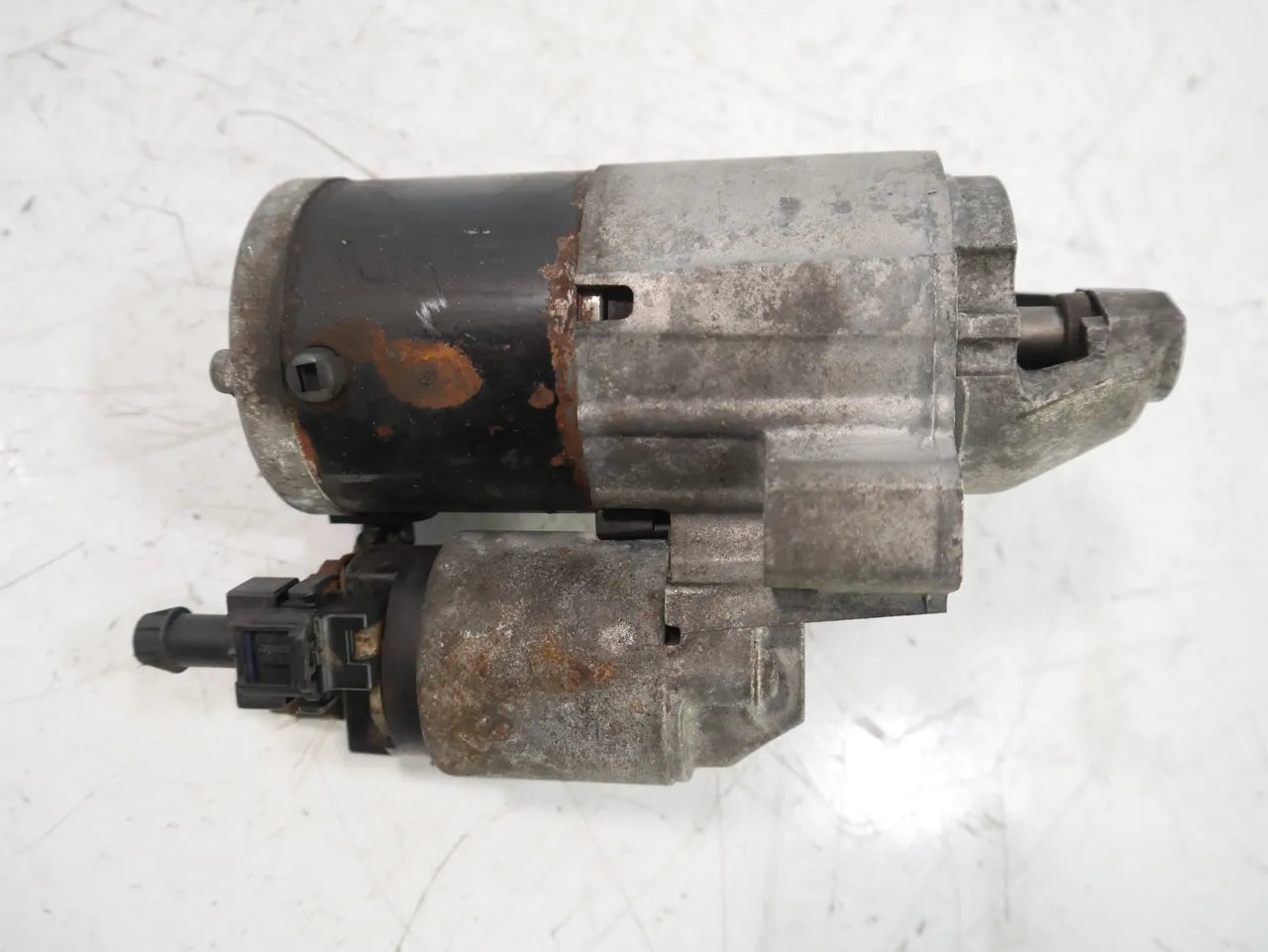 Motor de arranque Peugeot Citroen 207 C3 1,6 16V 5FW EP6 V755001780