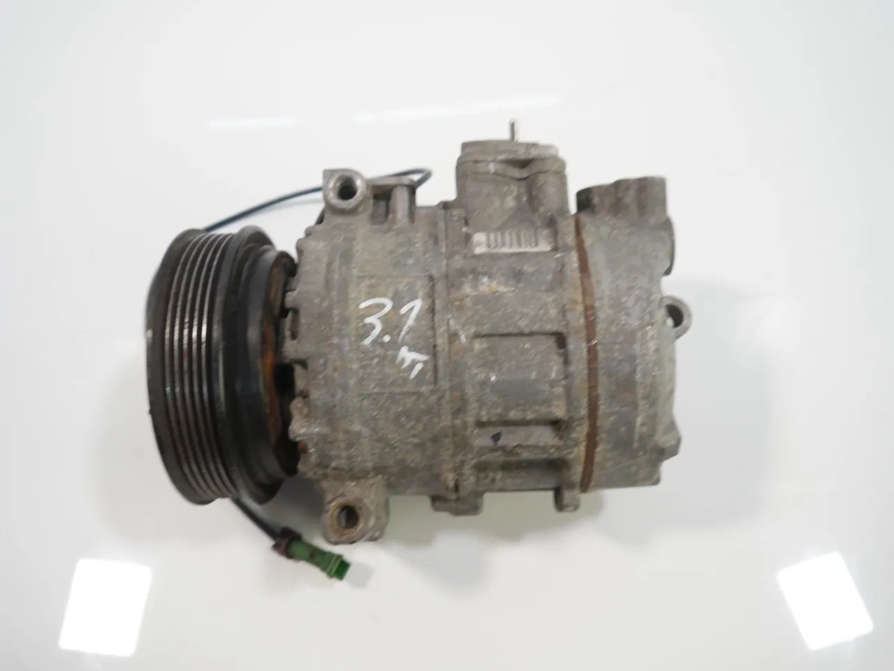 Compresor de aire acondicionado Audi A4 B5 RS4 2.7 quattro AZR SB2-408836