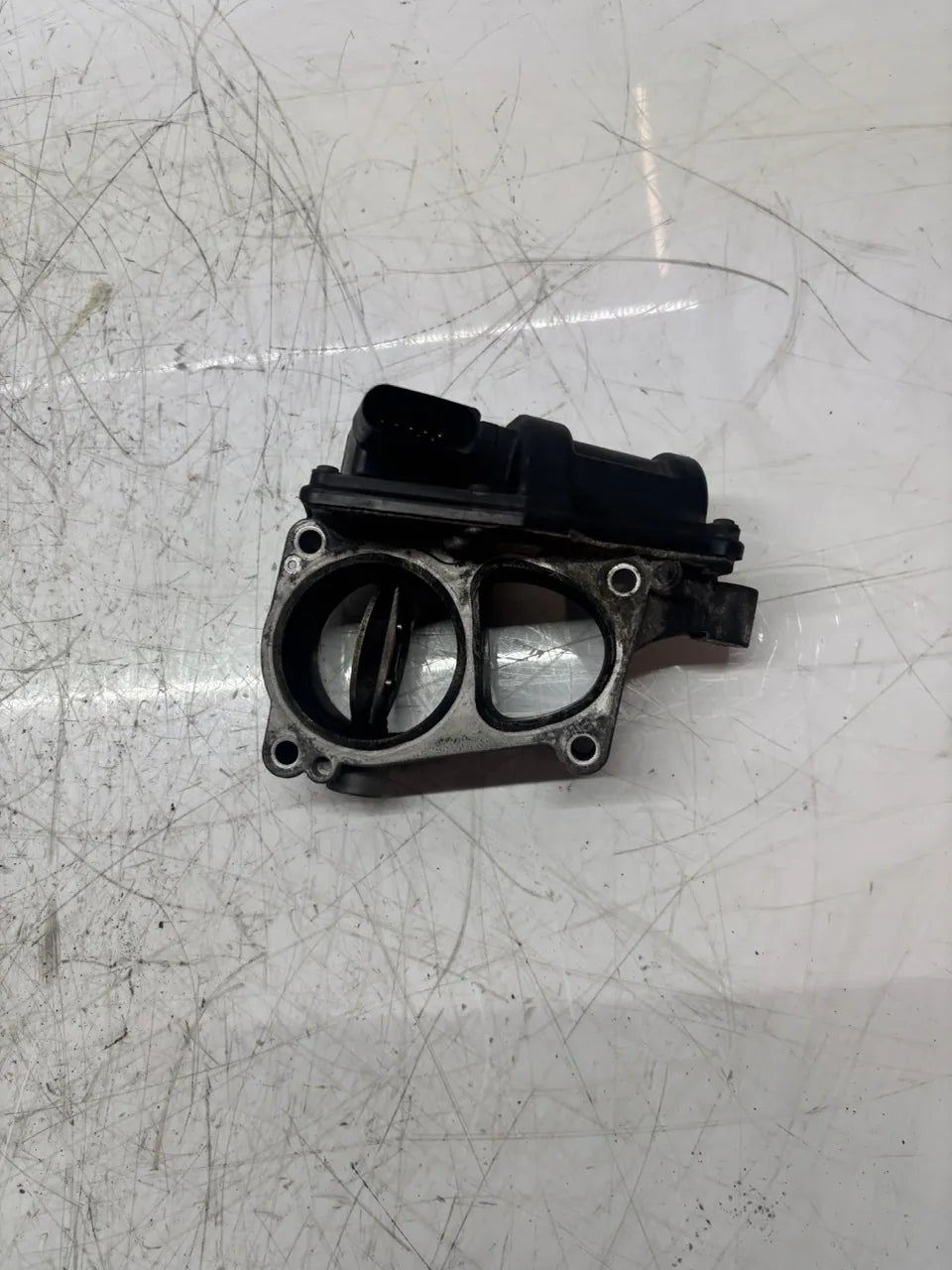 Mariposa Audi Porsche Volkswagen Q7 Touareg 3.0 TDI CNRB CNR 059129593H