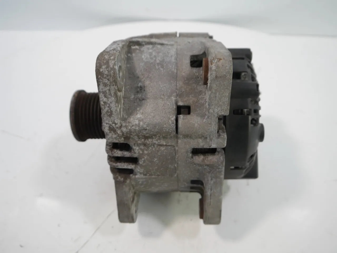 Alternador Nissan Renault NV400 Master 2.3 dCi M9T670 M9T 231001822R