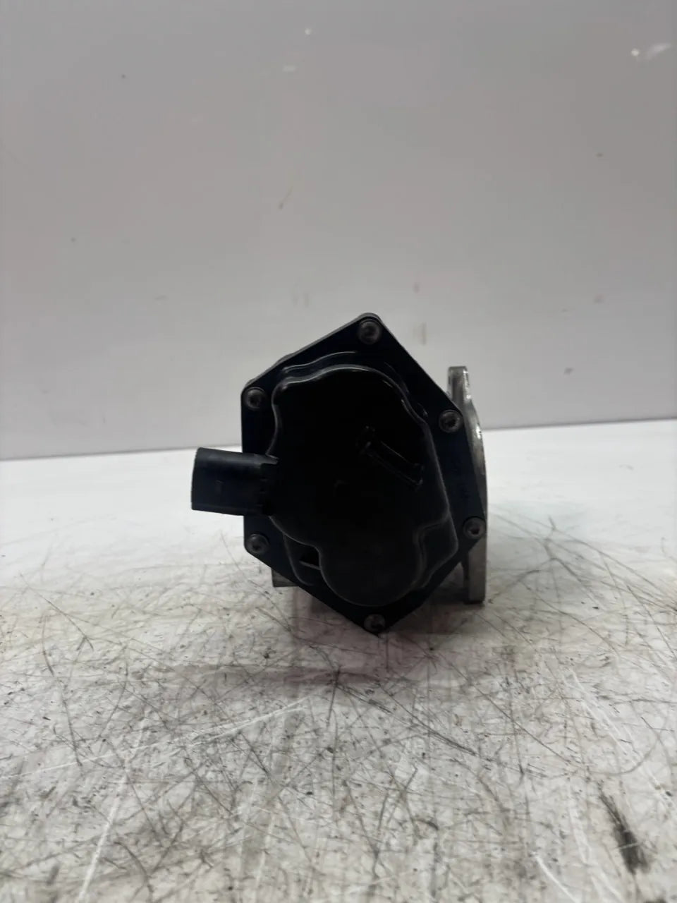 Válvula EGR Válvula de recirculación de los gases de escape Volkswagen Amarok 2.0 TDI CNFB CNF 03L131501AA