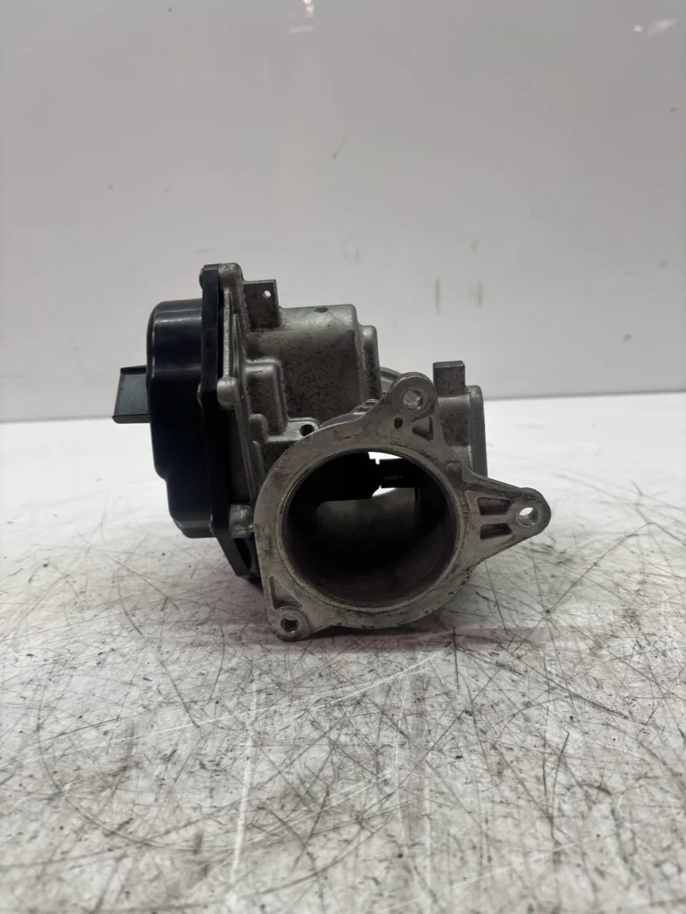 Válvula EGR Válvula de recirculación de los gases de escape Volkswagen Amarok 2.0 TDI CNFB CNF 03L131501AA