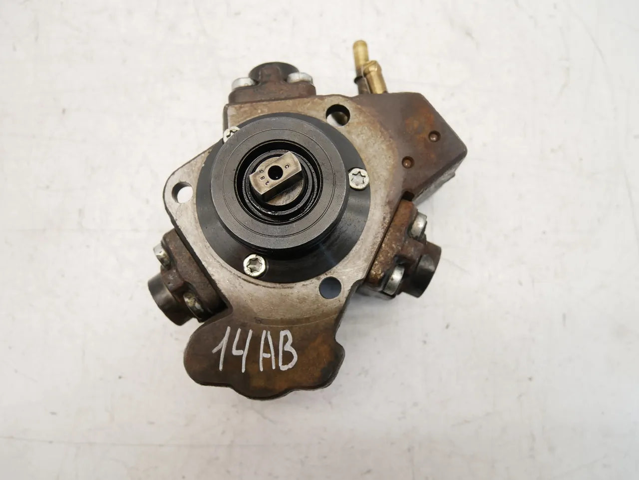 Bomba de alta presión Opel Corsa D 1.3 CDTI A13DTC LDV 55236707 0445010266