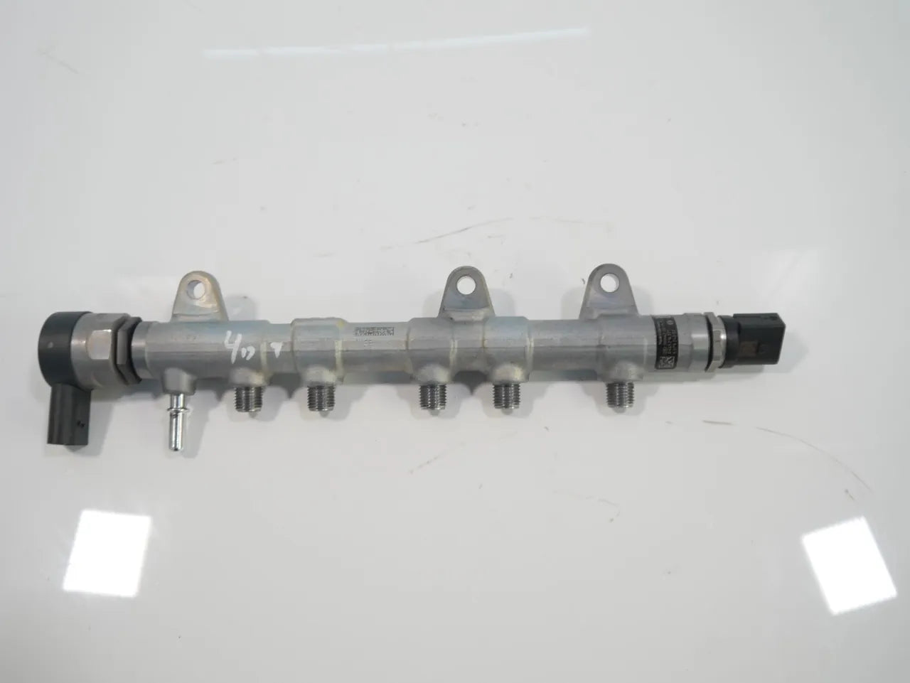 Tubo de raíl BMW Serie 1 F40 2.0 120 d B47C20B B47C20O1 B47 8579240 0445214371