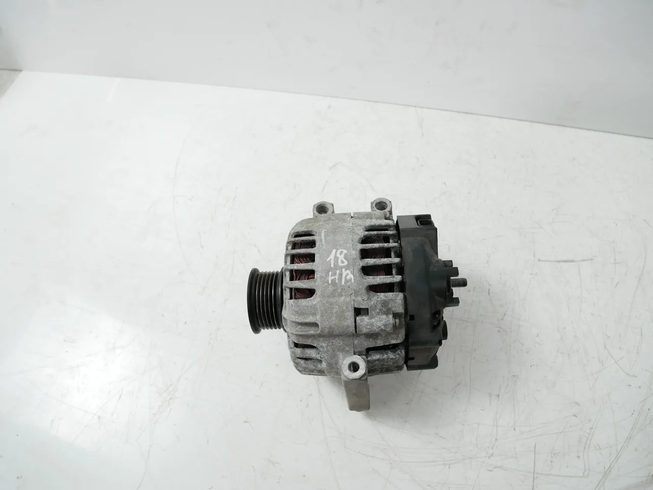 Alternador Opel Astra J Insignia A 1.6 CDTi B16DTH LVL 13586366