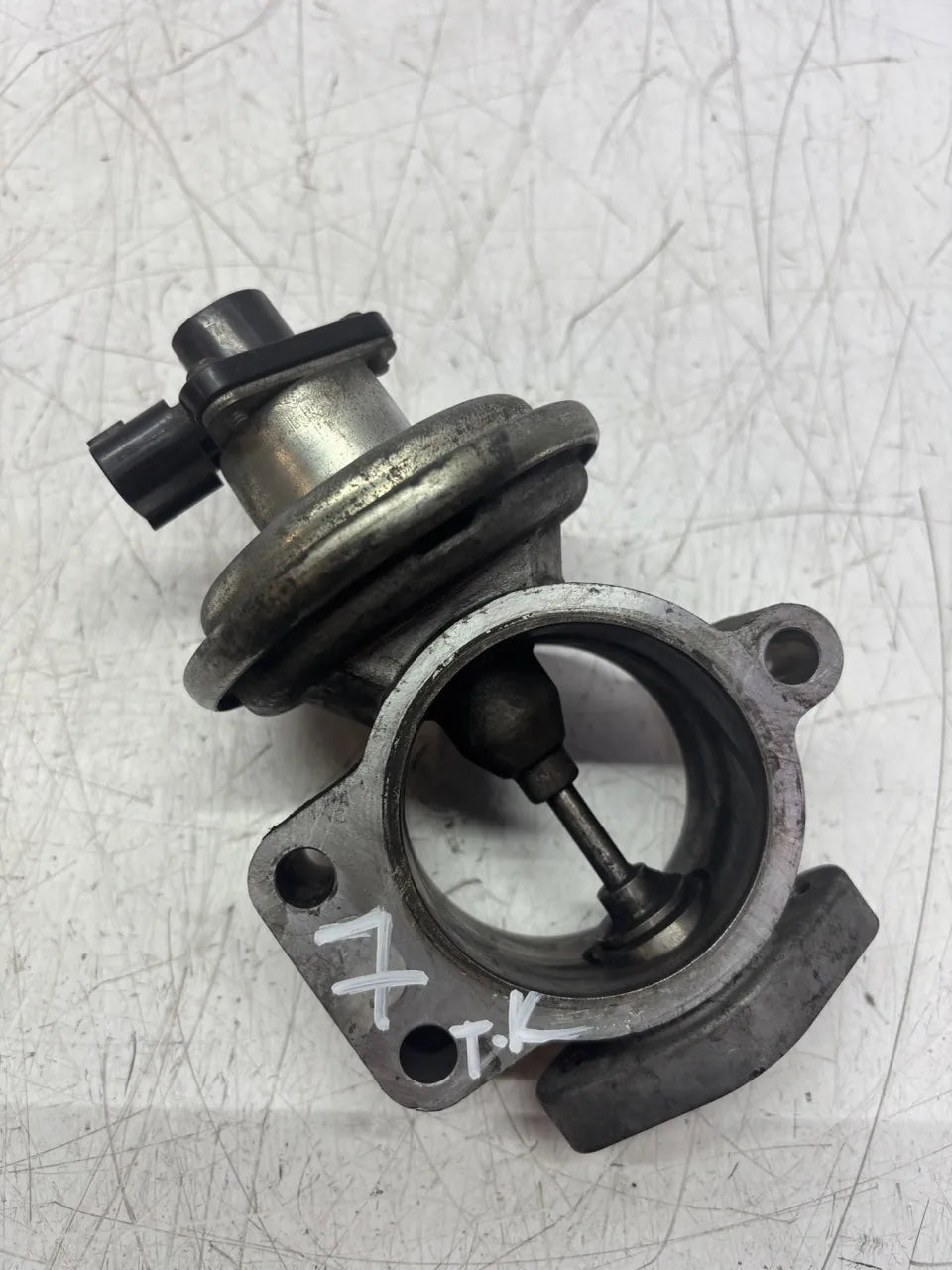 Válvula EGR Toyota Land Cruiser J12 3.0 D-4D 1KD-FTV 25800-30120