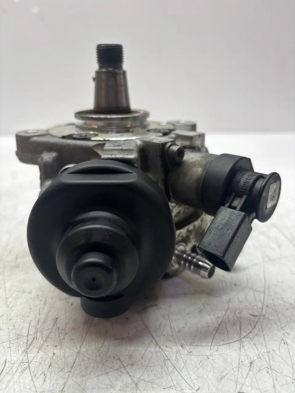 Bomba de alta presión Audi Seat Q5 A4 B8 A5 A6 C6 Exeo 2.0 TDI CAHA CAH 03L130755