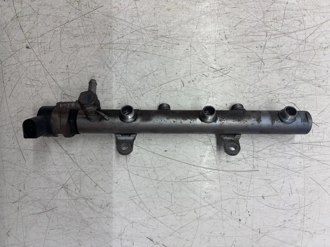 Tubo de ferrocarril Audi A4 B7 A6 C6 2.7 TDI BPP 059130090AF
