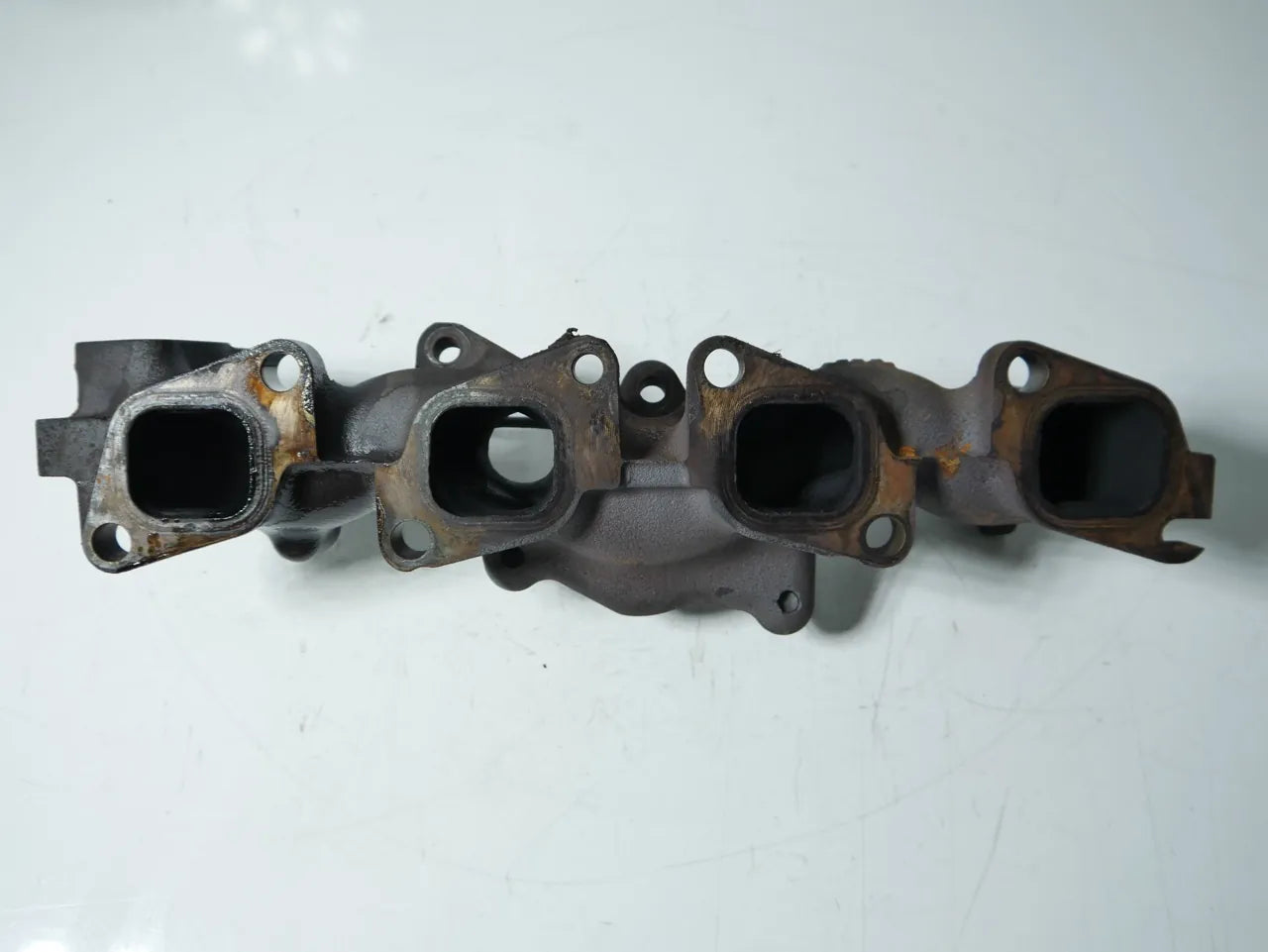 Colector de escape Isuzu D-MAX 2.5 CRDi DiTD 4JK1-TC 4JK1 8981512041