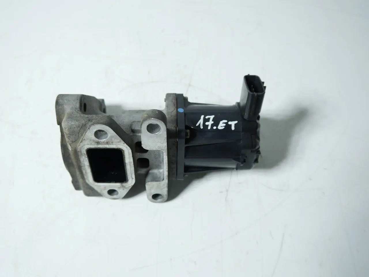 Válvula EGR Isuzu D-MAX 2.5 CRDi DiTD 4JK1-TC 4JK1 8981647861