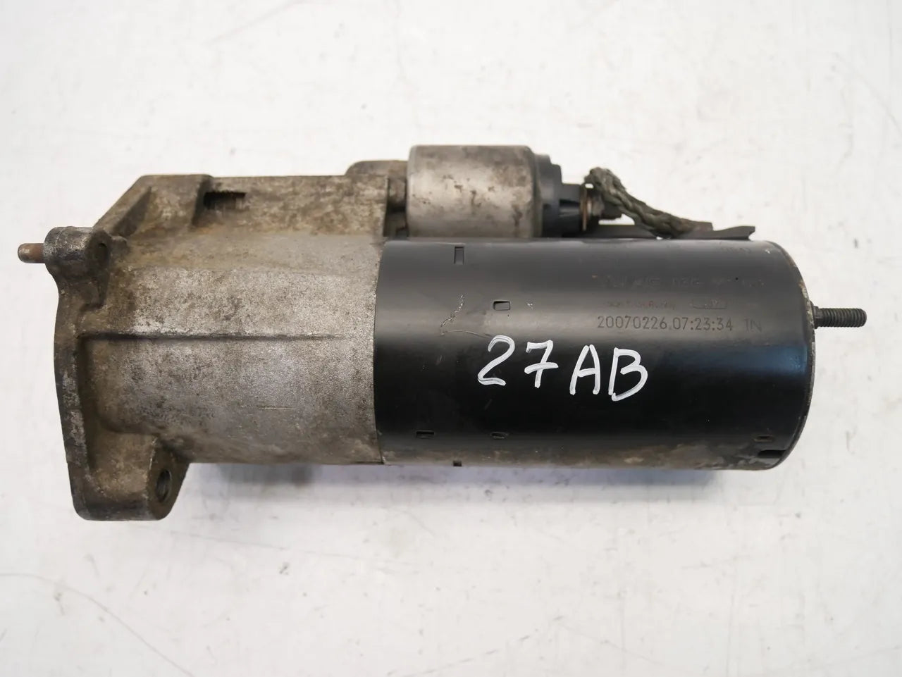 Motor de arranque Audi A6 C6 Avant 2.0 TDI BRE 03G911023