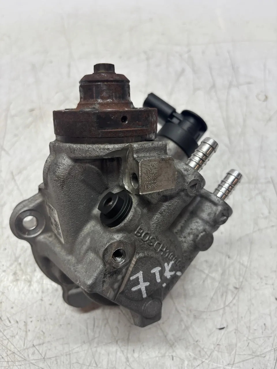 Bomba de alta presión BMW Serie 5 F10 F11 2.0 520d N47D20C 7810696