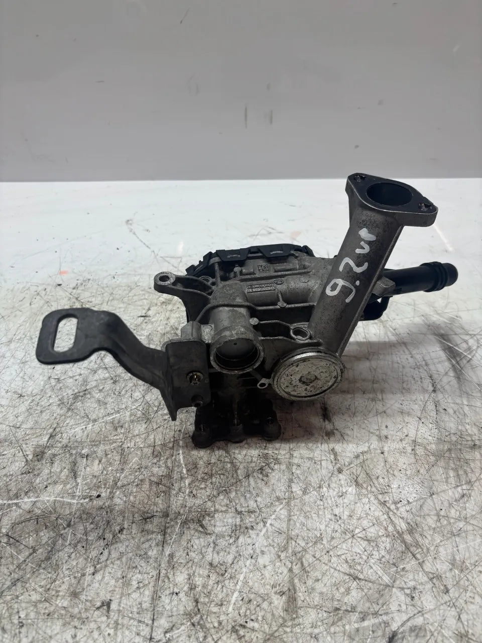 Válvula EGR Peugeot Citroen C4 3008 1.6 BlueHDi DV6FC BHZ 9833095880