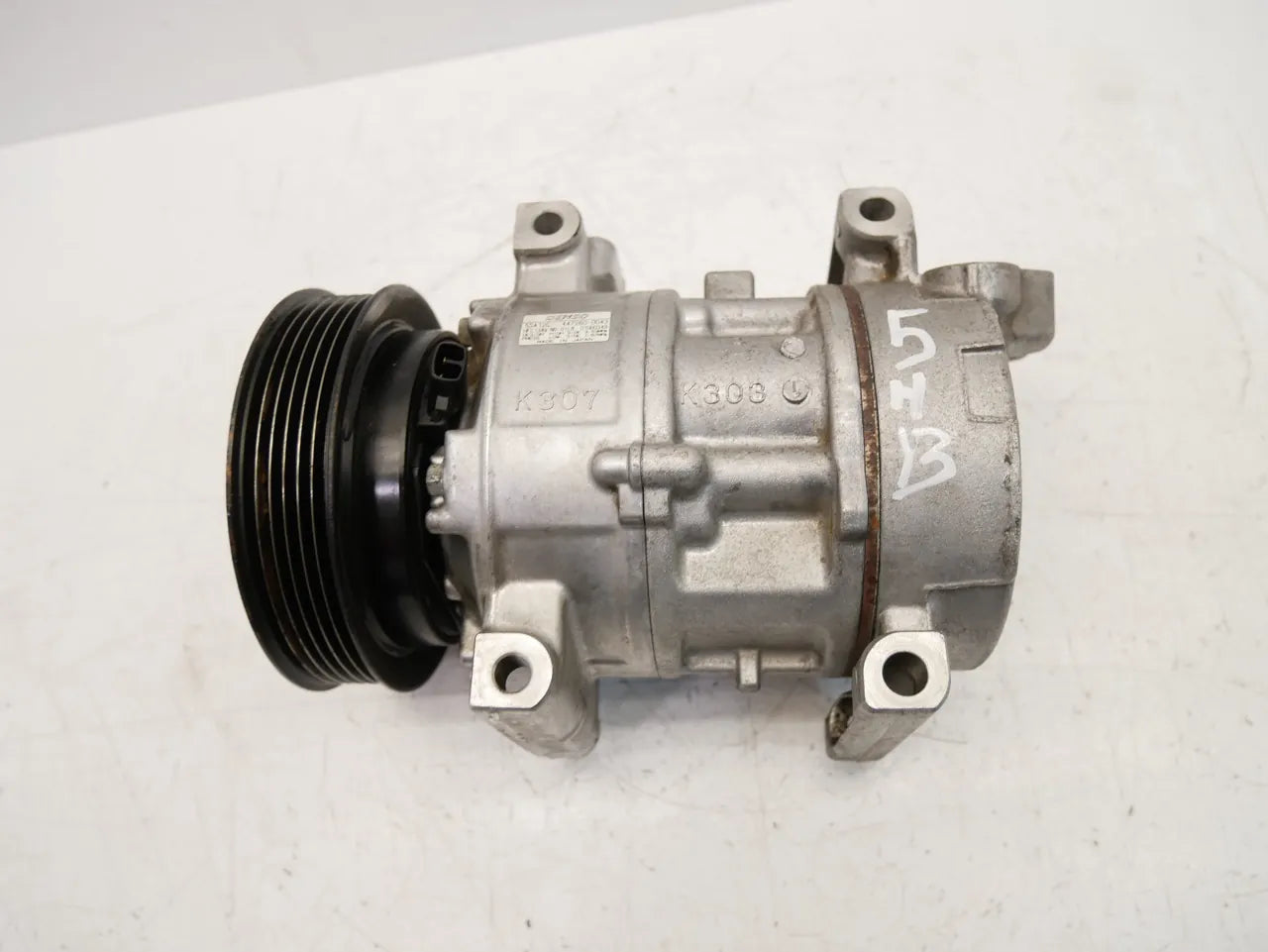 Compresor de aire acondicionado Aston Martin DB9 6.0 V12 AM04 447260-0043