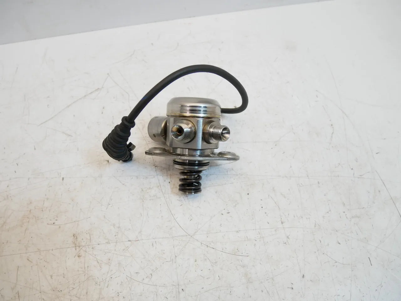 Bomba de combustible Alfa Romeo Giulia 952 2.9 Quadrifoglio 670050436 0261520555
