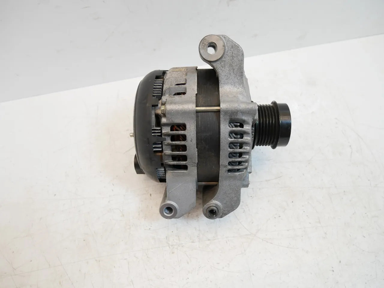 Alternador Alfa Romeo Giulia 952 2.9 Quadrifoglio 670050436 104211-0961