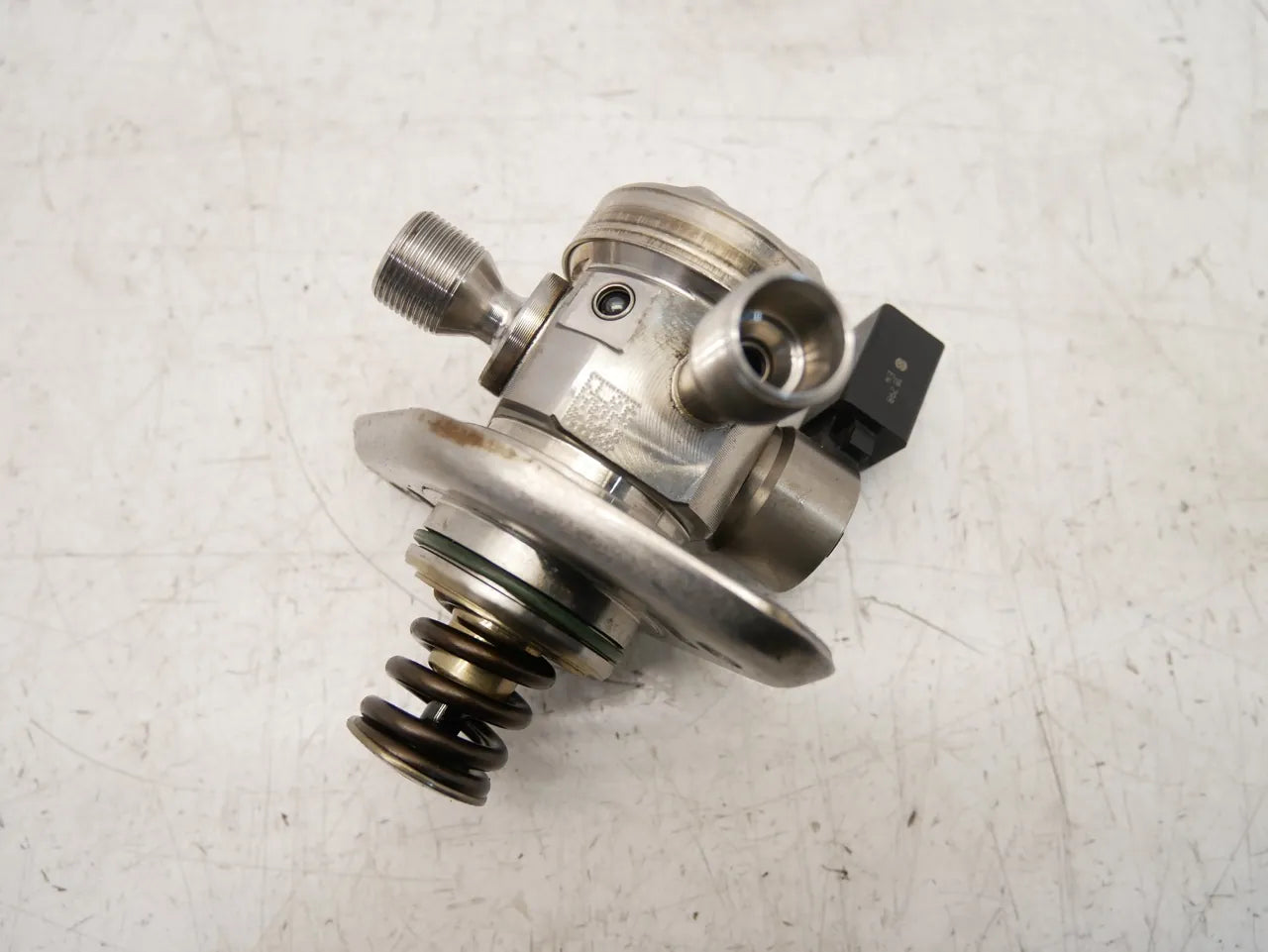 Bomba de combustible Nissan Qashqai MK2 MK3 1.3 DIG-T HR13DDT HR13 166303162R