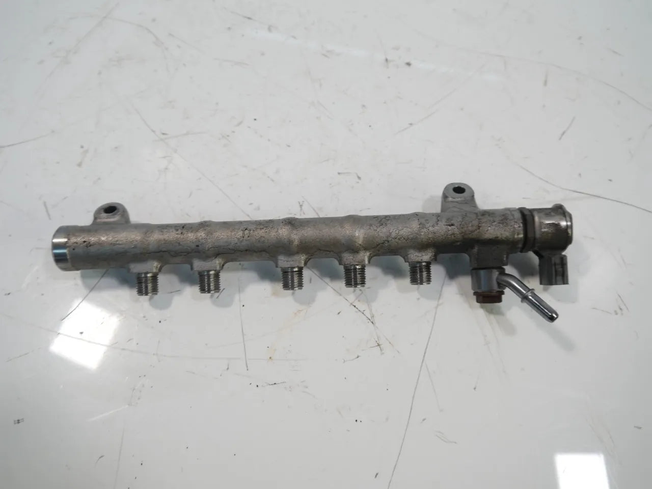 Tubo de raíl Volvo V40 2.0 D4 D4204T14 D42 31303612