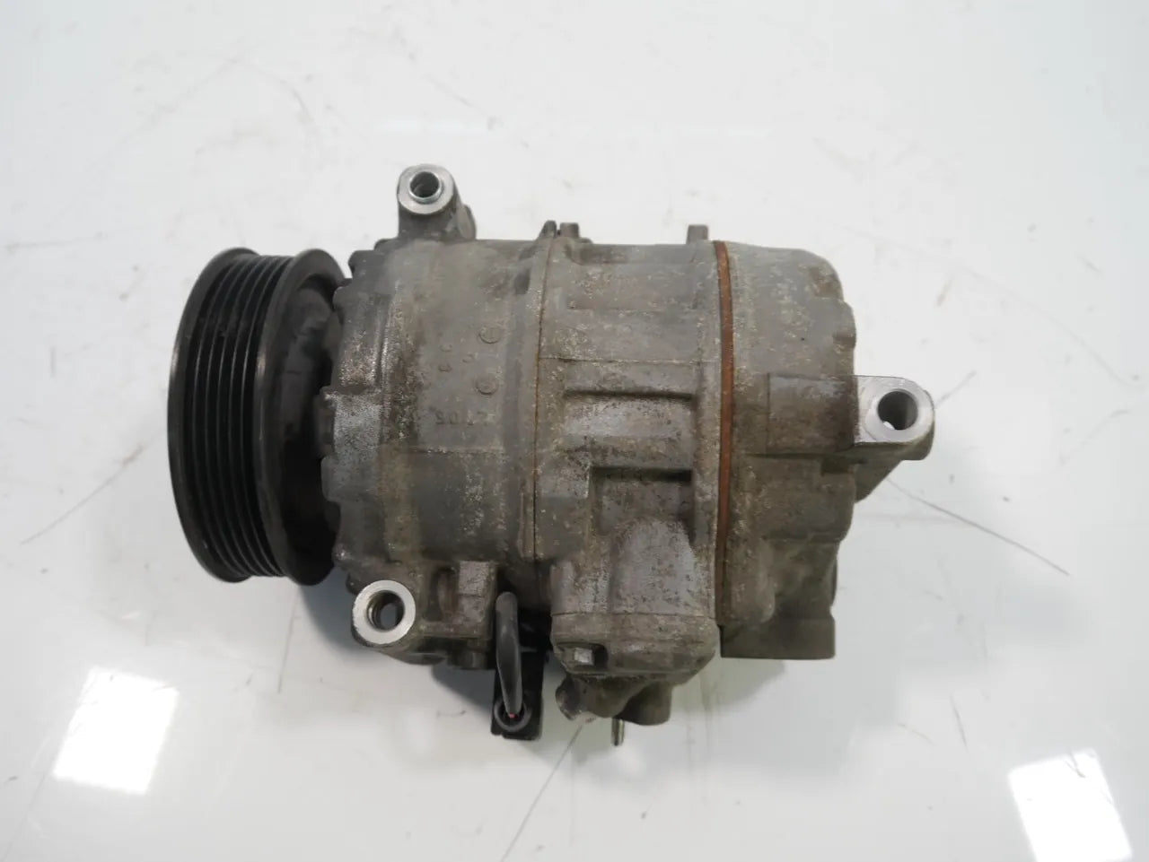 Compresor de aire acondicionado Audi Q7 3.0 TDI V6 CRCA CRC MCR.CA MCR 7L6820808