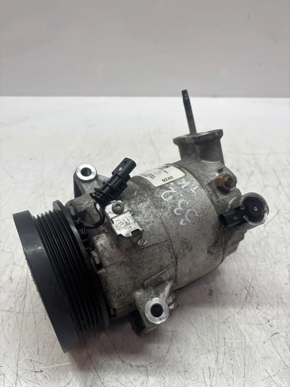 Compresor de aire acondicionado Opel Astra CTS 2.0 gasolina LTG A20NFT A20NHT 84635619