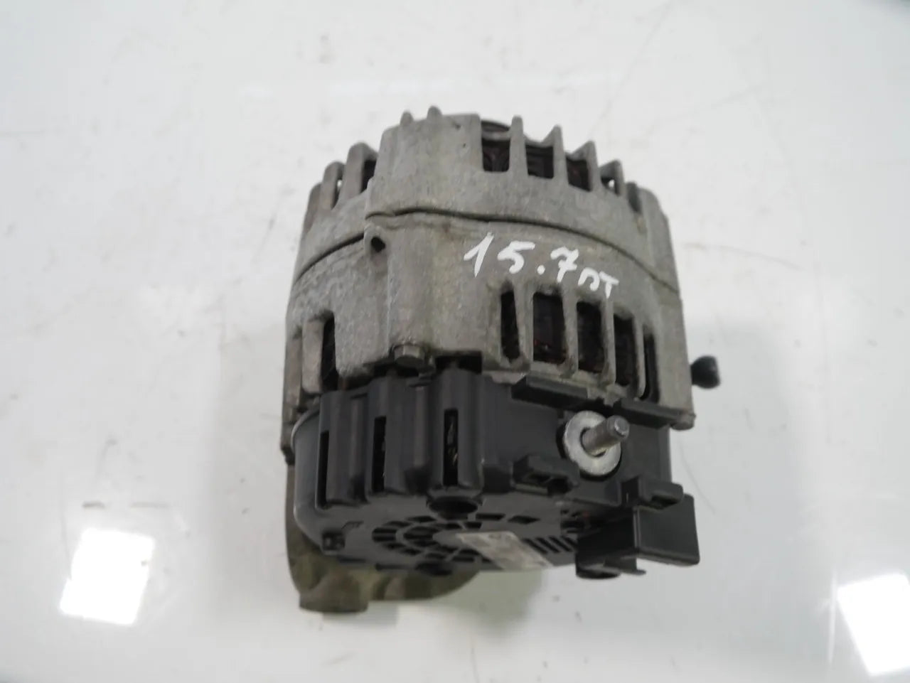 Alternador BMW Serie 5 F07 3.0 530d N57D30A N57 N57D30O0 7807187